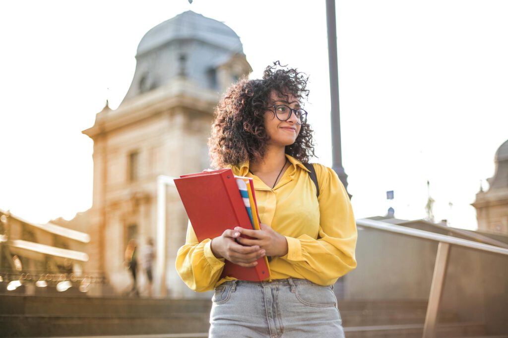 Illustration for Creating a Peer-to-Peer Textbook Rental Platform for Your University