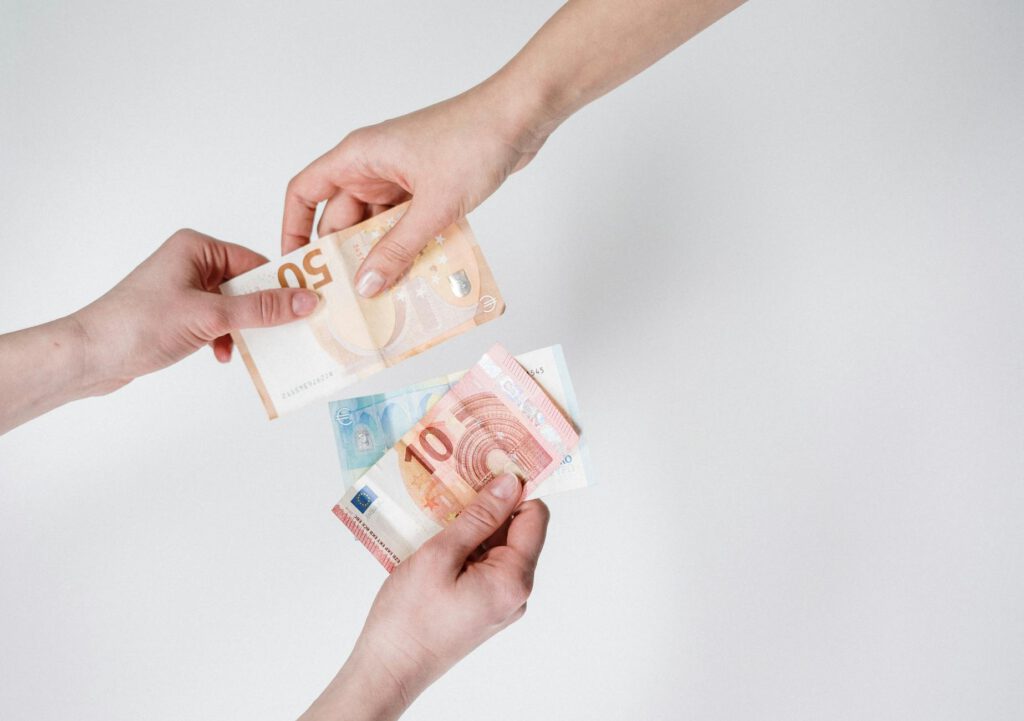 Illustration for Managing Debt as a Sole Trader: Negotiating with Creditors