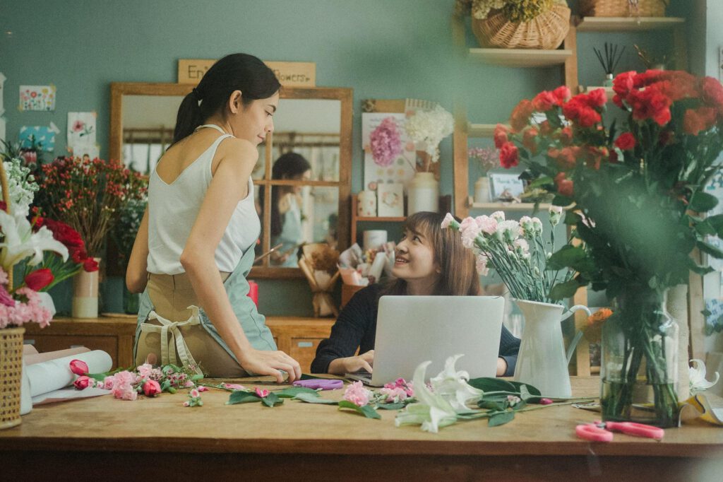Illustration for Why Micro-Niches Are the Secret to Scaling a Small Online Store
